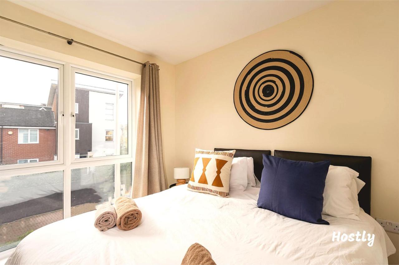 Puffin Way - Comfortable, Spacious House With Parking Reading Exteriér fotografie