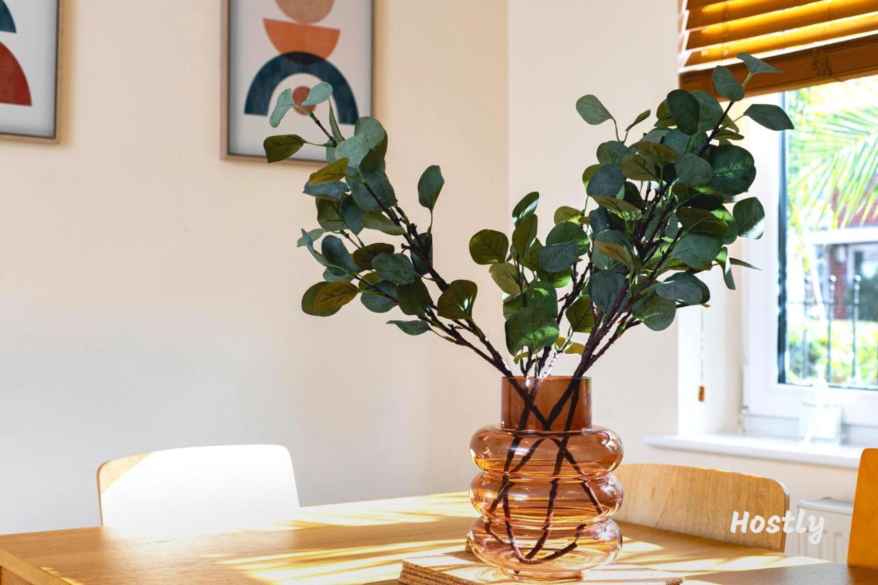Puffin Way - Comfortable, Spacious House With Parking Reading Exteriér fotografie