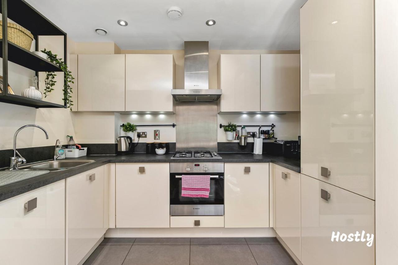 Puffin Way - Comfortable, Spacious House With Parking Reading Exteriér fotografie