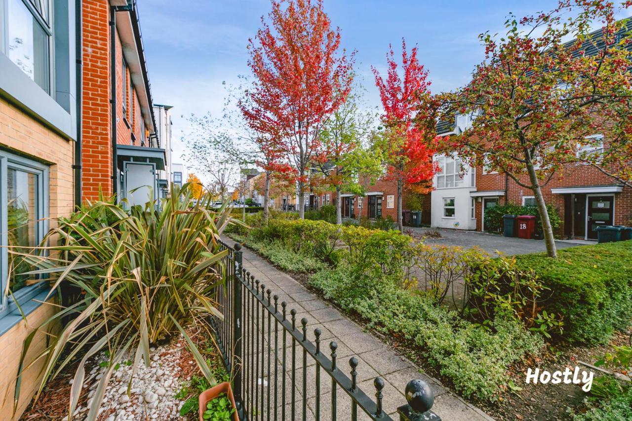 Puffin Way - Comfortable, Spacious House With Parking Reading Exteriér fotografie